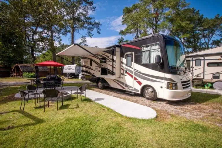 Read more about the article Coachmen Pursuit Specs and Review
