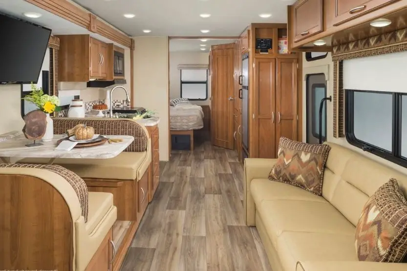 coachmen pursuit review