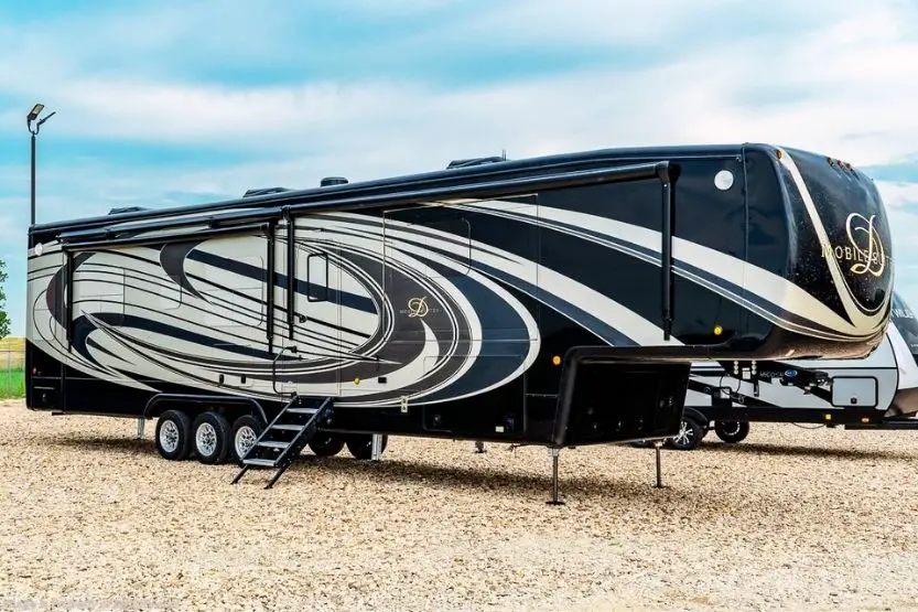 drv luxury suites mobile suites fifth wheel