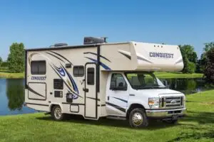 Read more about the article Gulf Stream Coach Conquest Motorhome [Including Lodge, Class C, and Lite] Specs and Review