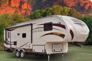 Read more about the article Gulf Stream Coach Sedona Specs and Review